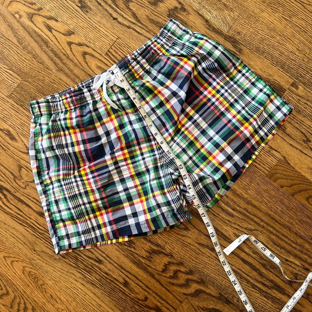 NWT Hollister plaid swim trunks - Picture 4 of 9